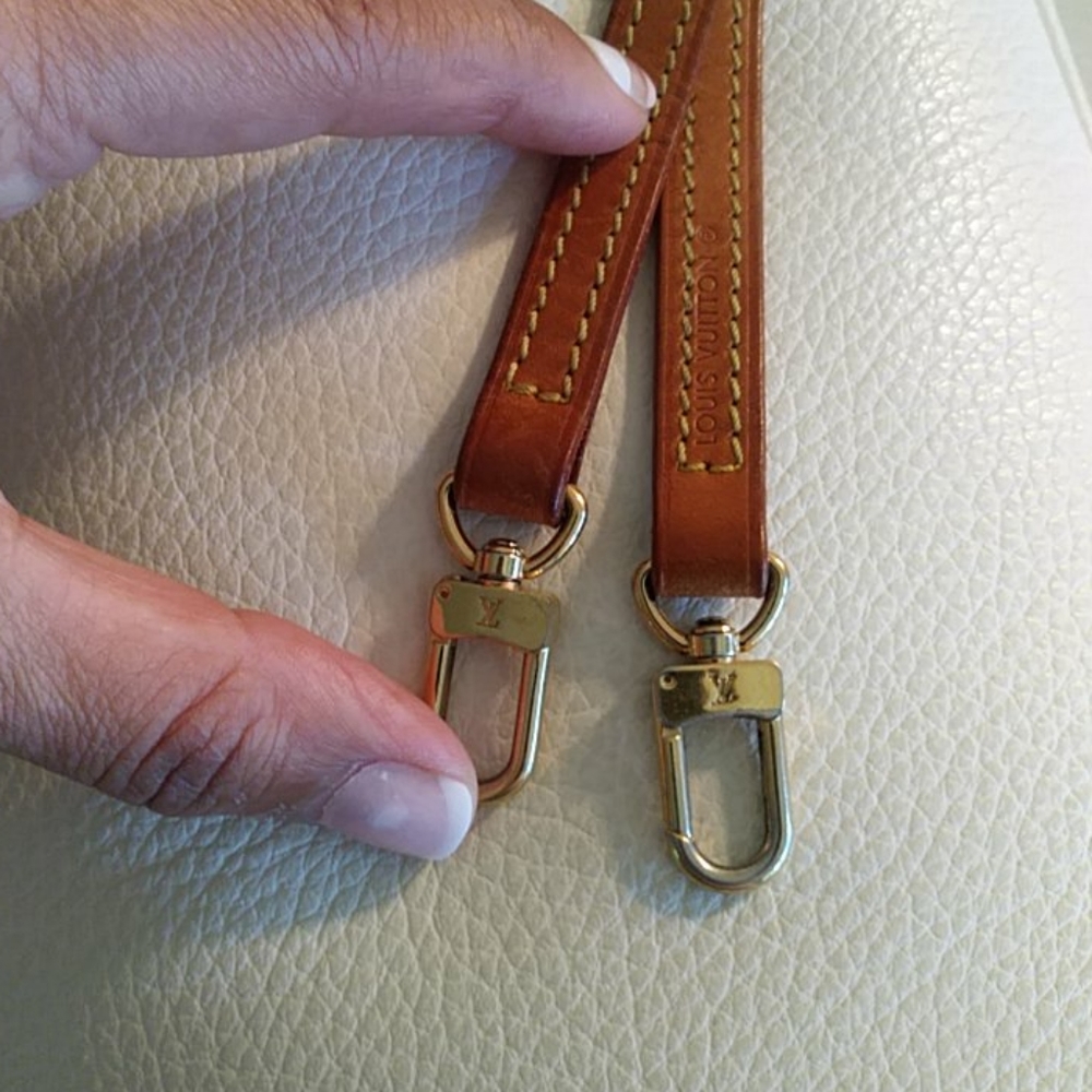 ***SOLD***LOUIS VUITTON~CROSSBODY STRAP~NICE PATINA - Picture 6 of 10